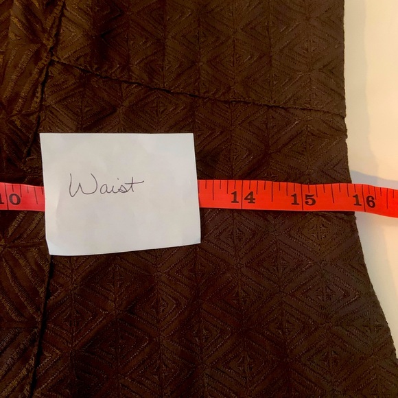 White House Black Market Size 6 Espresso Embroidered Sleeveless Shift Dress NWT - Picture 11 of 12